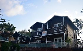 Coastal Bay Inn By Green Apple Stays